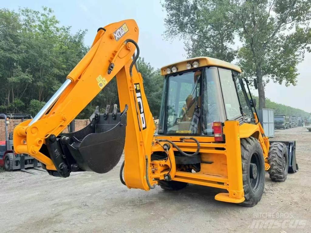 JCB 3 CX Backhoe Loaders