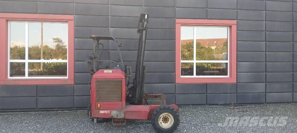 Moffett M5 25.3 NX Diesel Forklifts