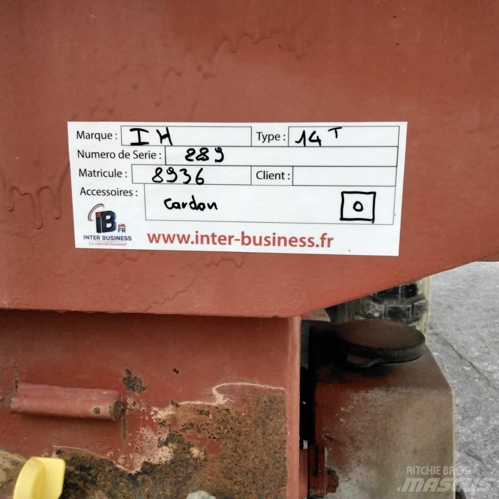 IH B14 Tip Trailers