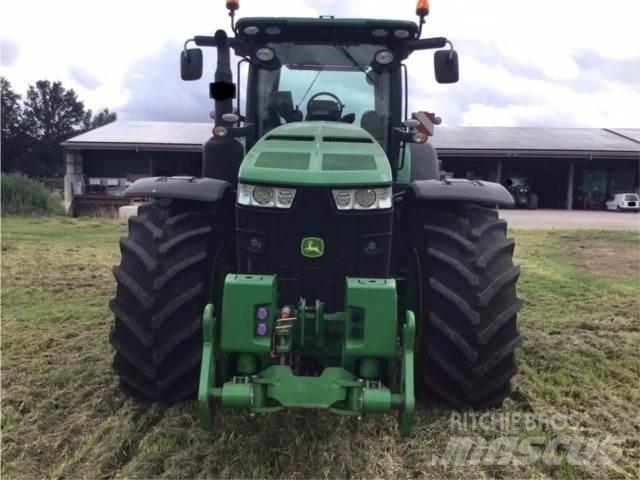 John Deere 8370R Tractors