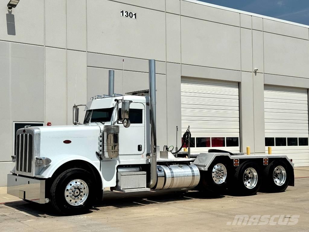 Peterbilt 389 Conventional Trucks / Tractor Trucks