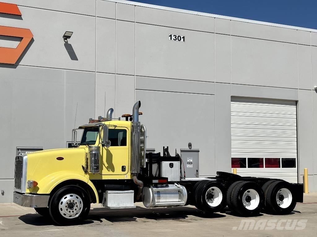 Peterbilt 367 Conventional Trucks / Tractor Trucks