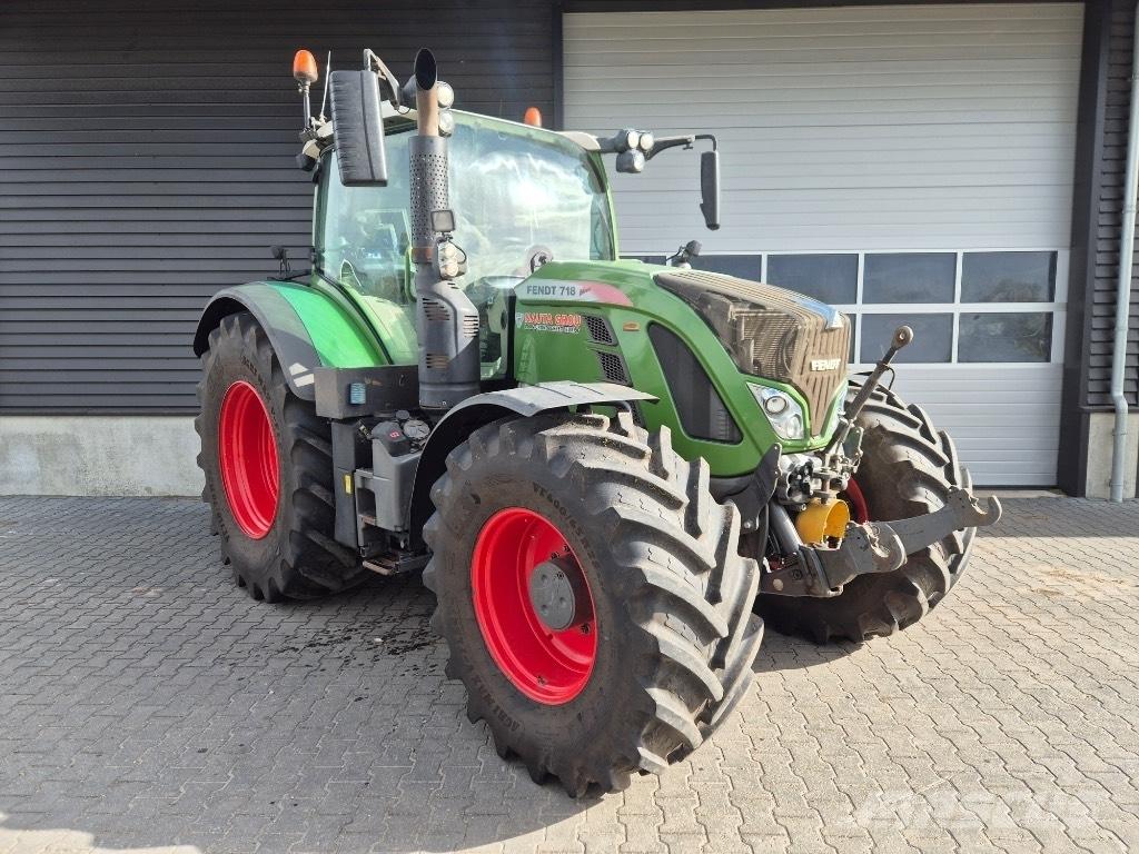 Fendt 718 Tractors
