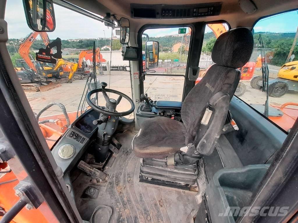 Doosan DL 250-3 Wheel Loaders