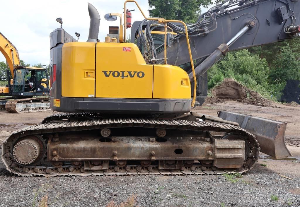 Volvo 305C Demolition