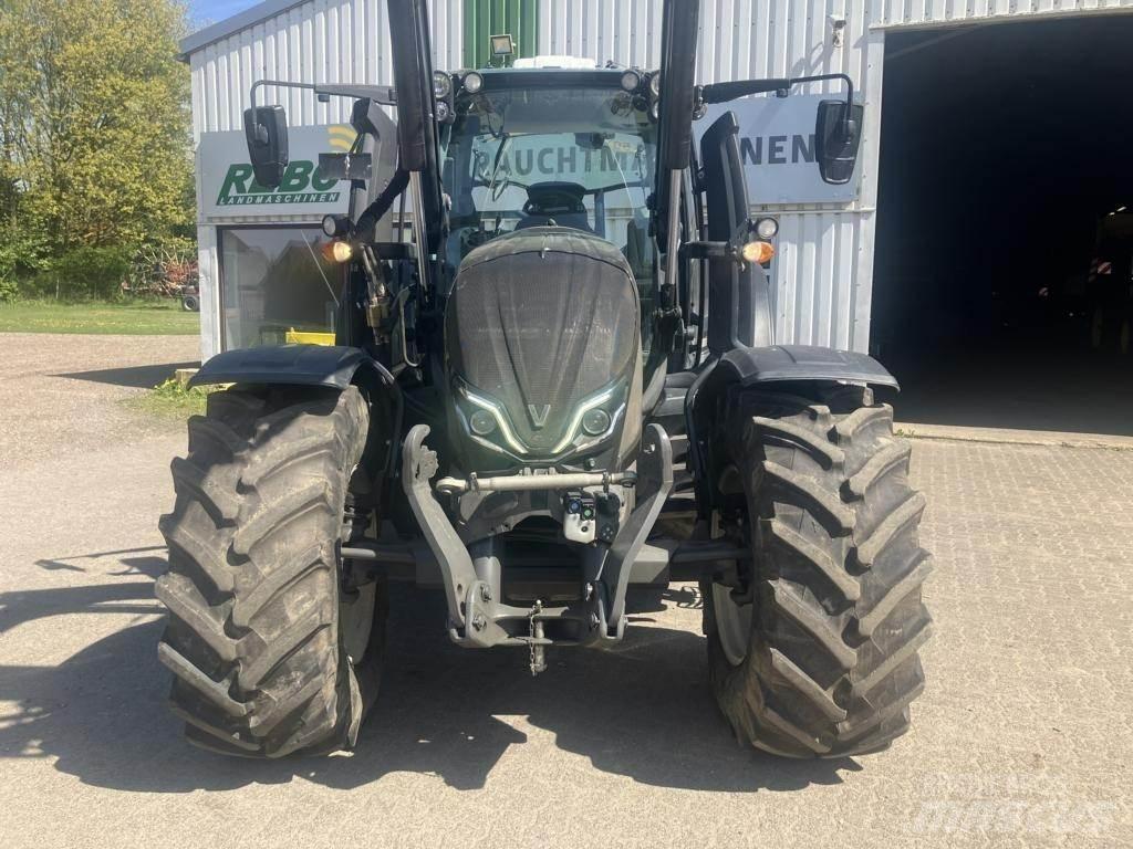 Valtra N 175 Tractors