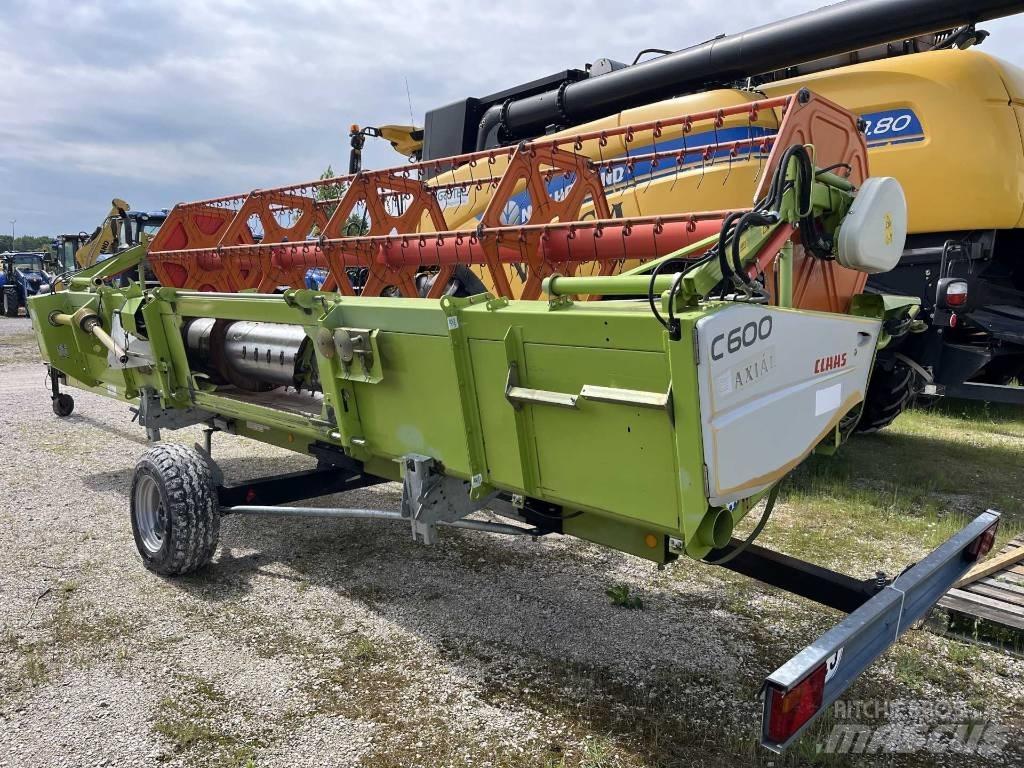 CLAAS Tucano 440 Combine Harvesters