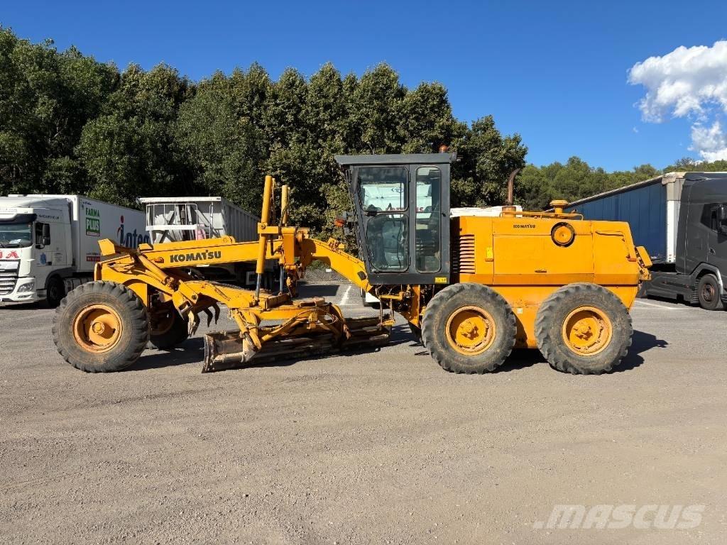 Komatsu GD 530 A Motor Graders