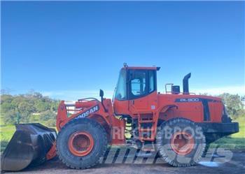Doosan DL 300 Wheel Loaders