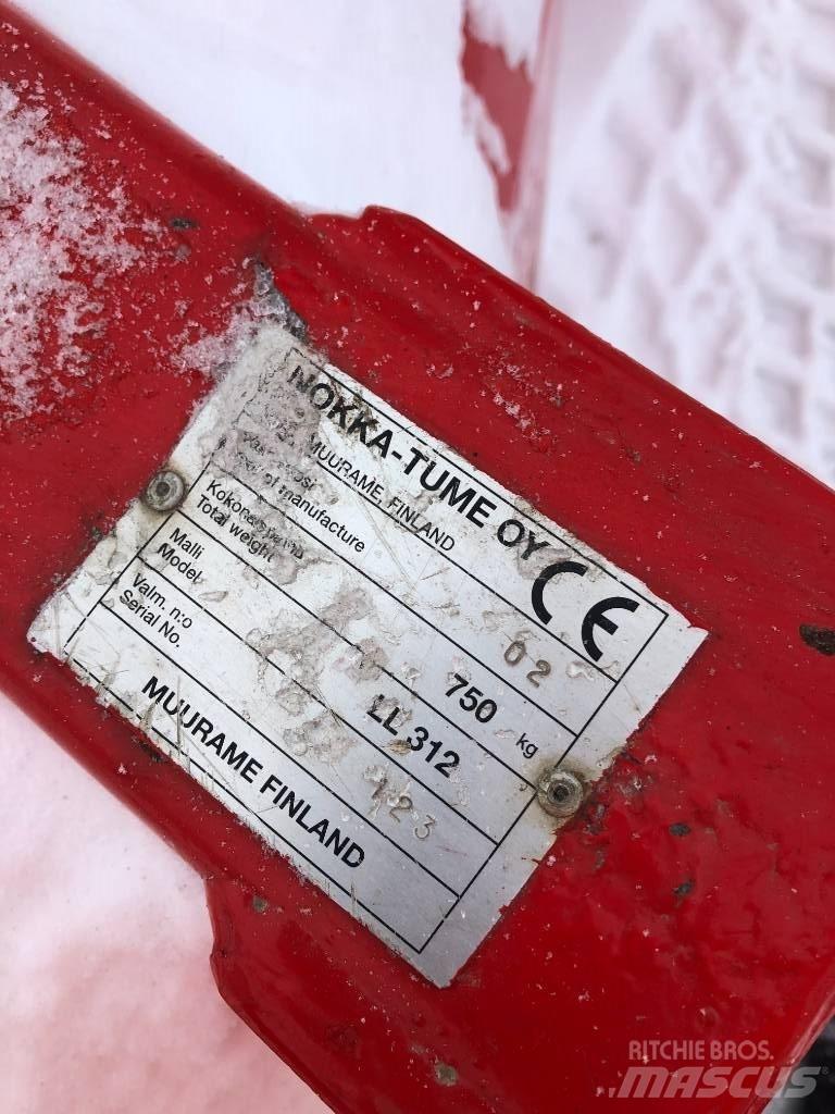 Esko 312 Snow Blowers