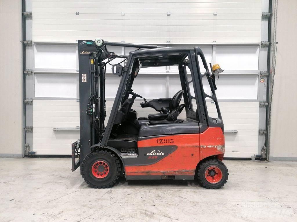 Linde E25-01 Electric Forklifts
