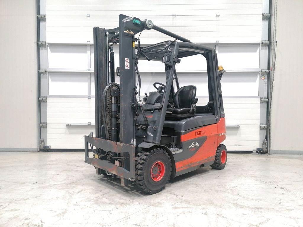 Linde E25-01 Electric Forklifts