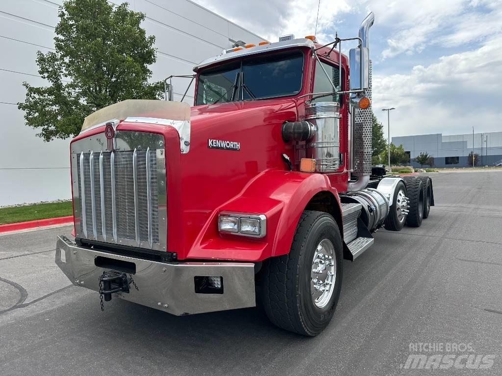 Kenworth T 800 Conventional Trucks / Tractor Trucks