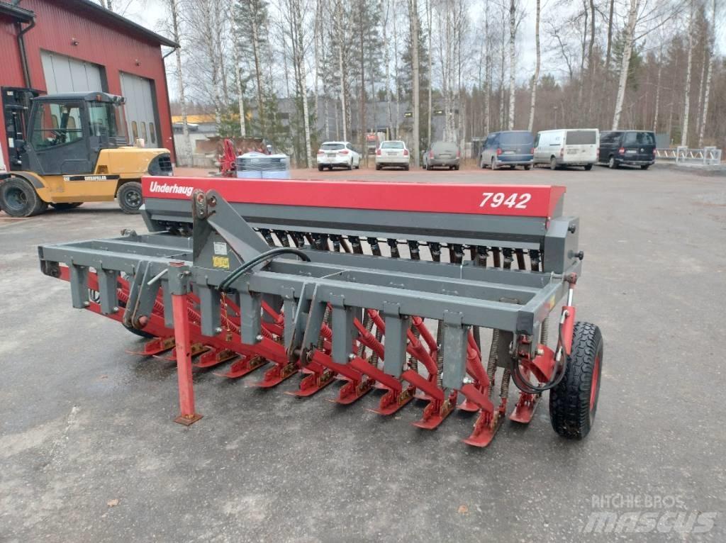 Underhaug 7492 Farm Drills