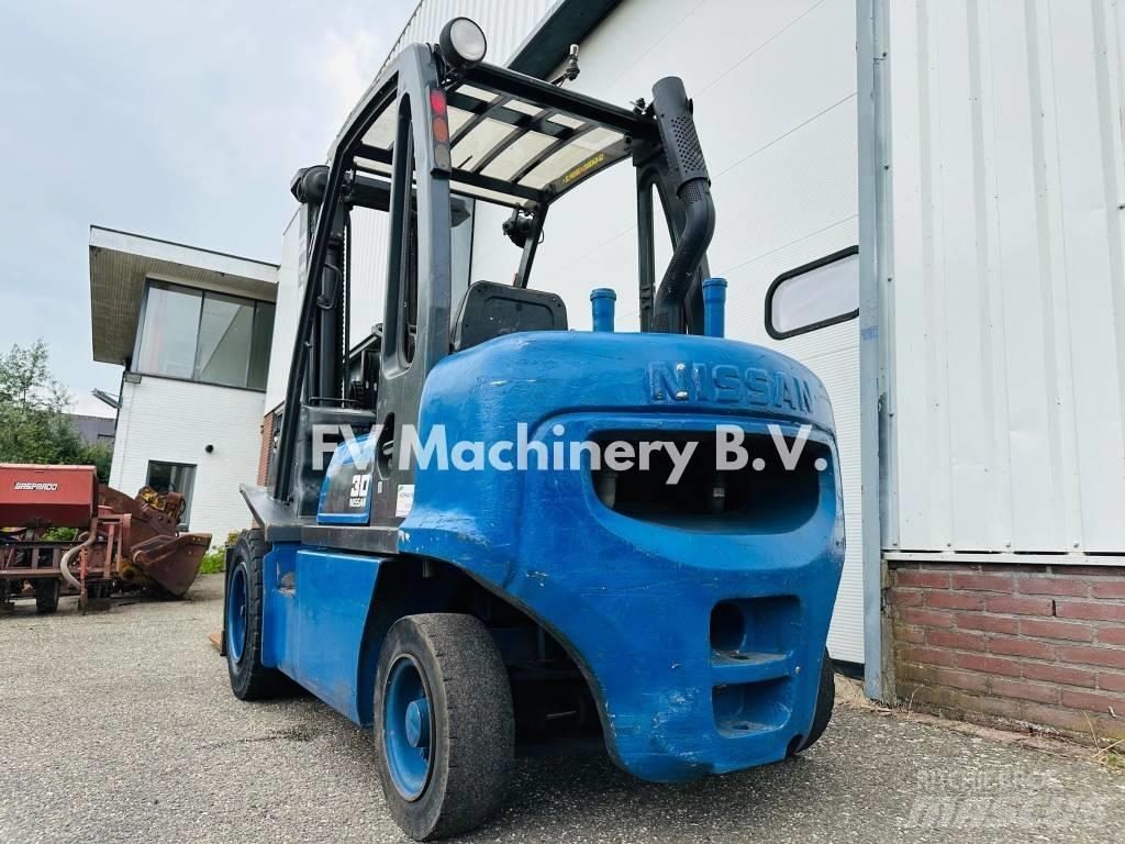 Nissan FGD 02A-300 Diesel Forklifts