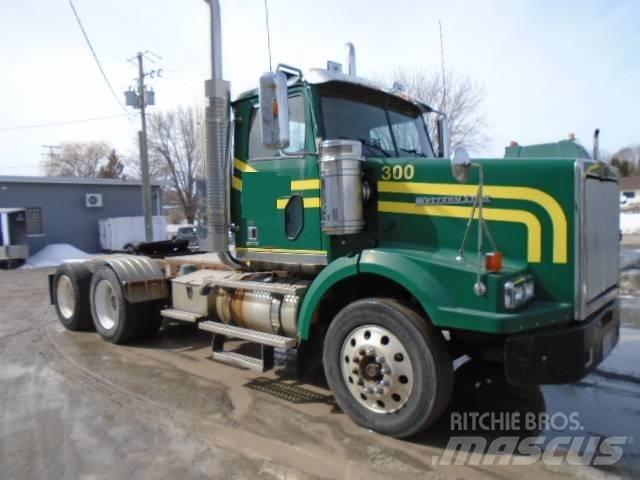 Western Star 4900 SF Conventional Trucks / Tractor Trucks