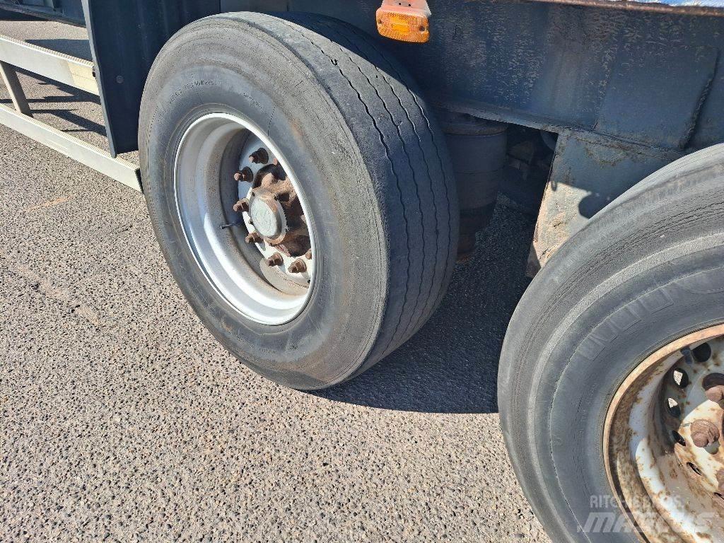  Ligthart 1227 TA Curtain  trailers