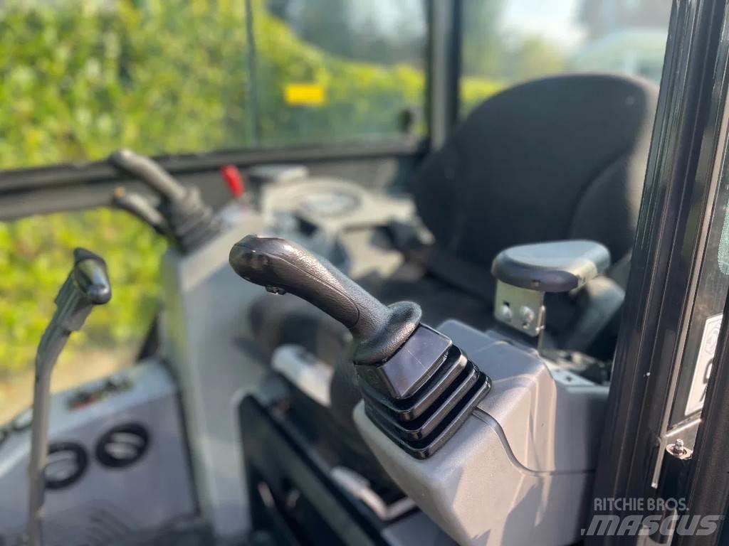 Bobcat E19 Mini Excavators <7t (Mini Diggers)
