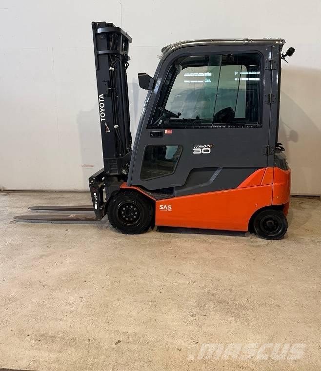 Toyota truck 8FBMT30 Electric forklift trucks