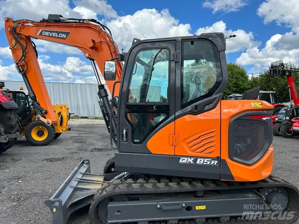 Develon DX85R-7 Mini excavators  7t - 12t