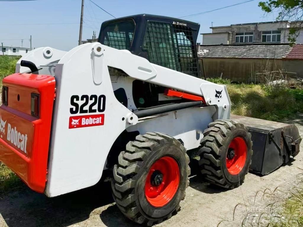 Bobcat S 220 Skid Steer Loaders