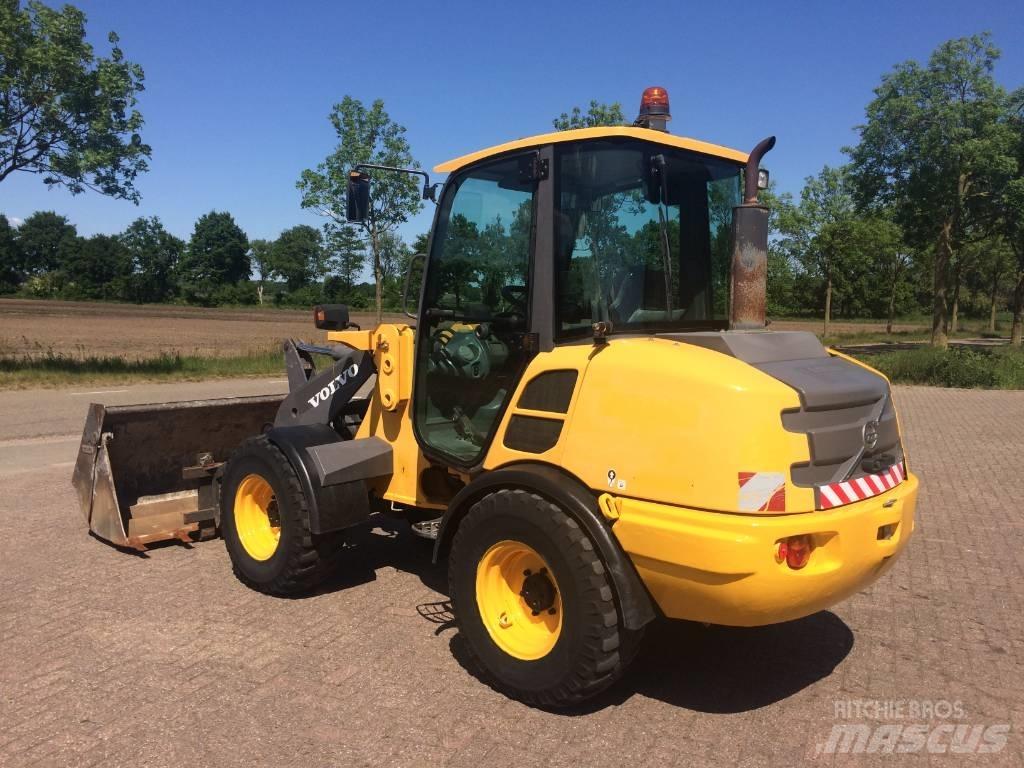 Volvo L 25 F Wheel Loaders