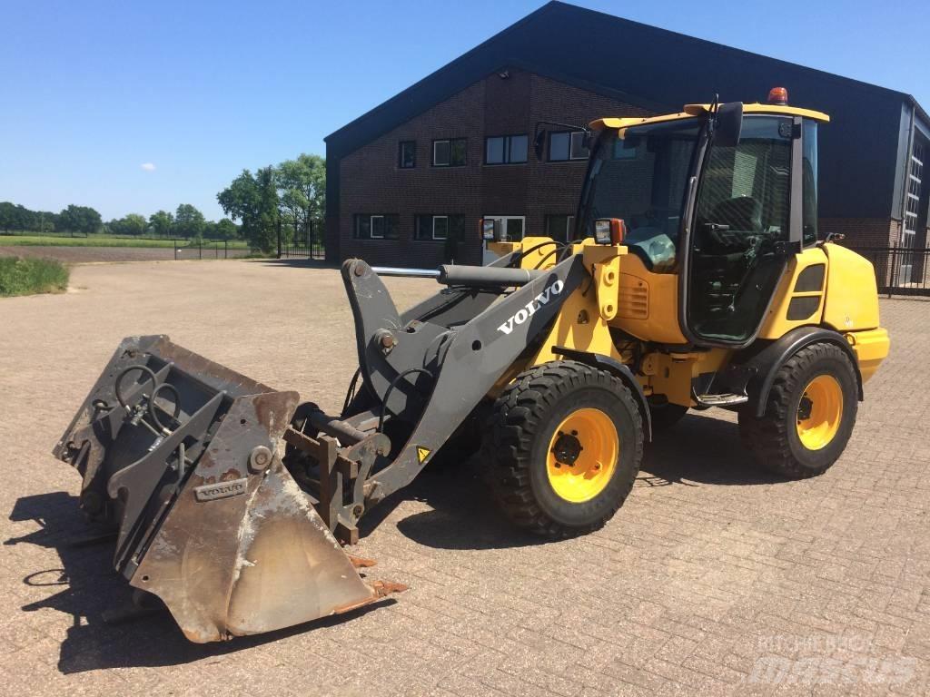 Volvo L 25 F Wheel Loaders
