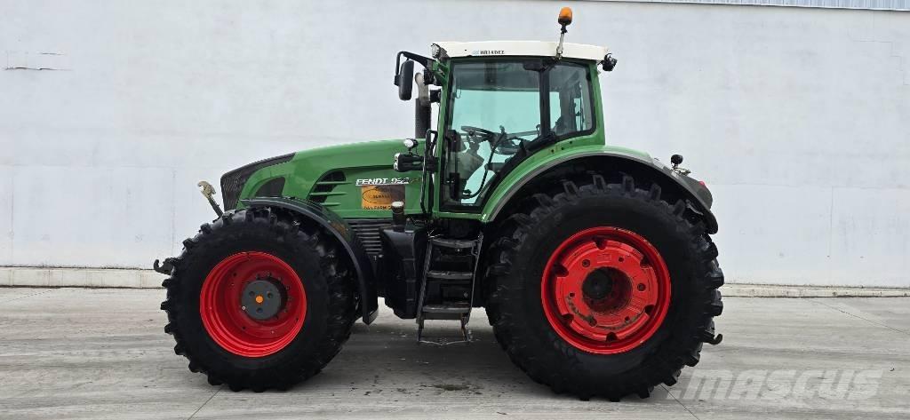 Fendt 936 Vario Tractors