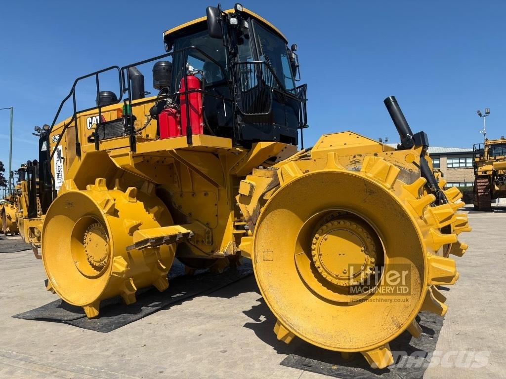 CAT 826 K Landfill compactors