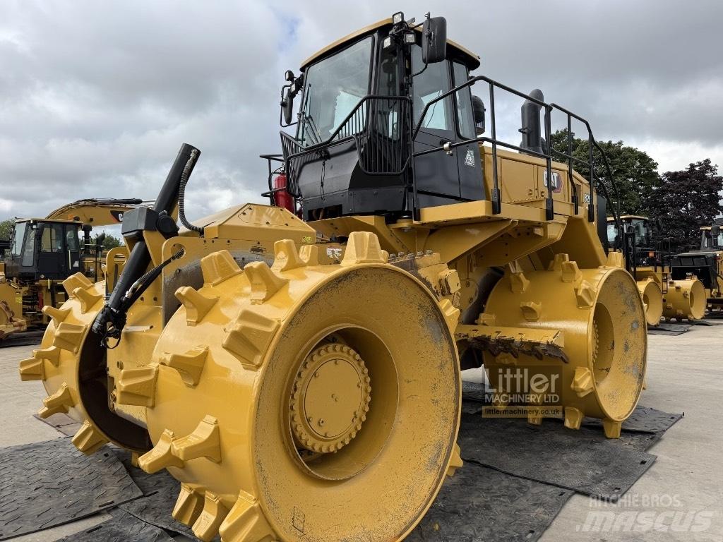 CAT 826 K Landfill compactors