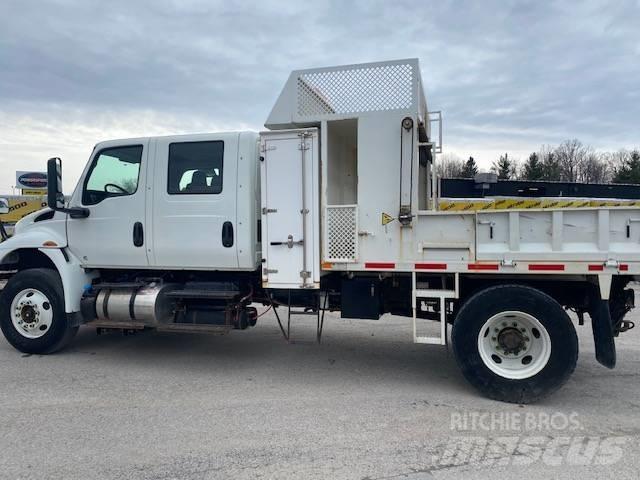 International MV 607 Dump Trucks