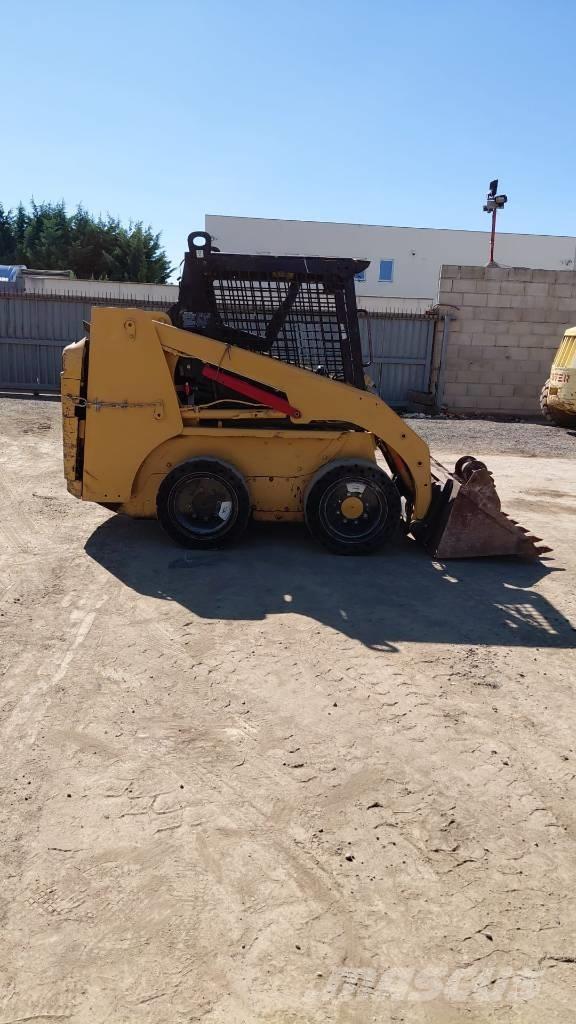 CAT 216 B Mini Loader