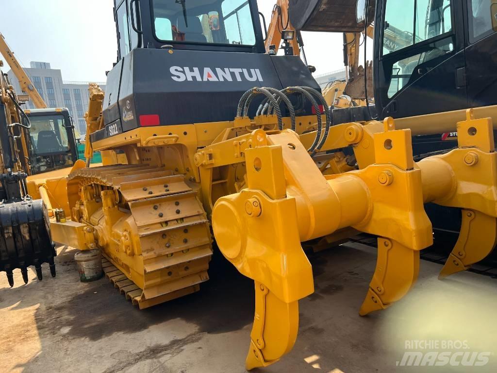 Shantui SD 22 Crawler dozers