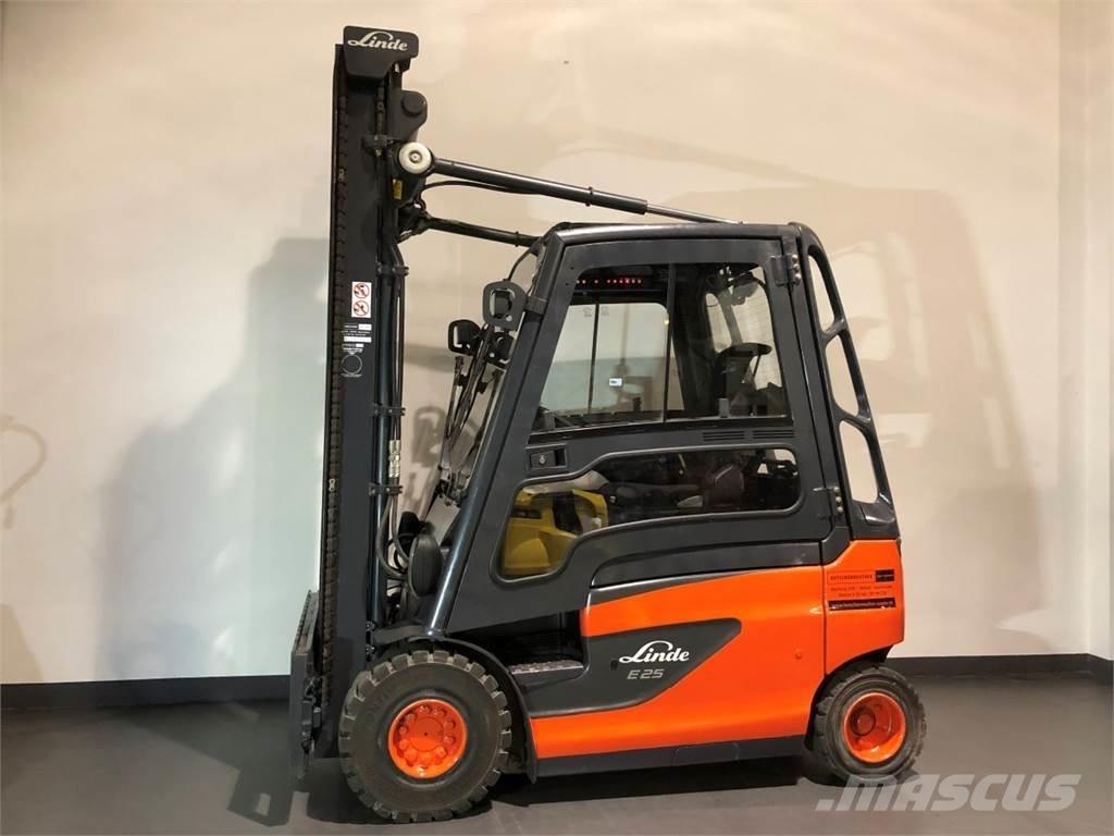 Linde E25-01 Electric Forklifts