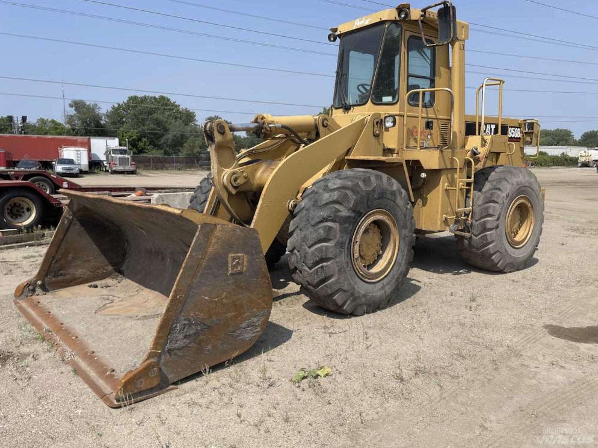 CAT 950 B Wheel Loaders