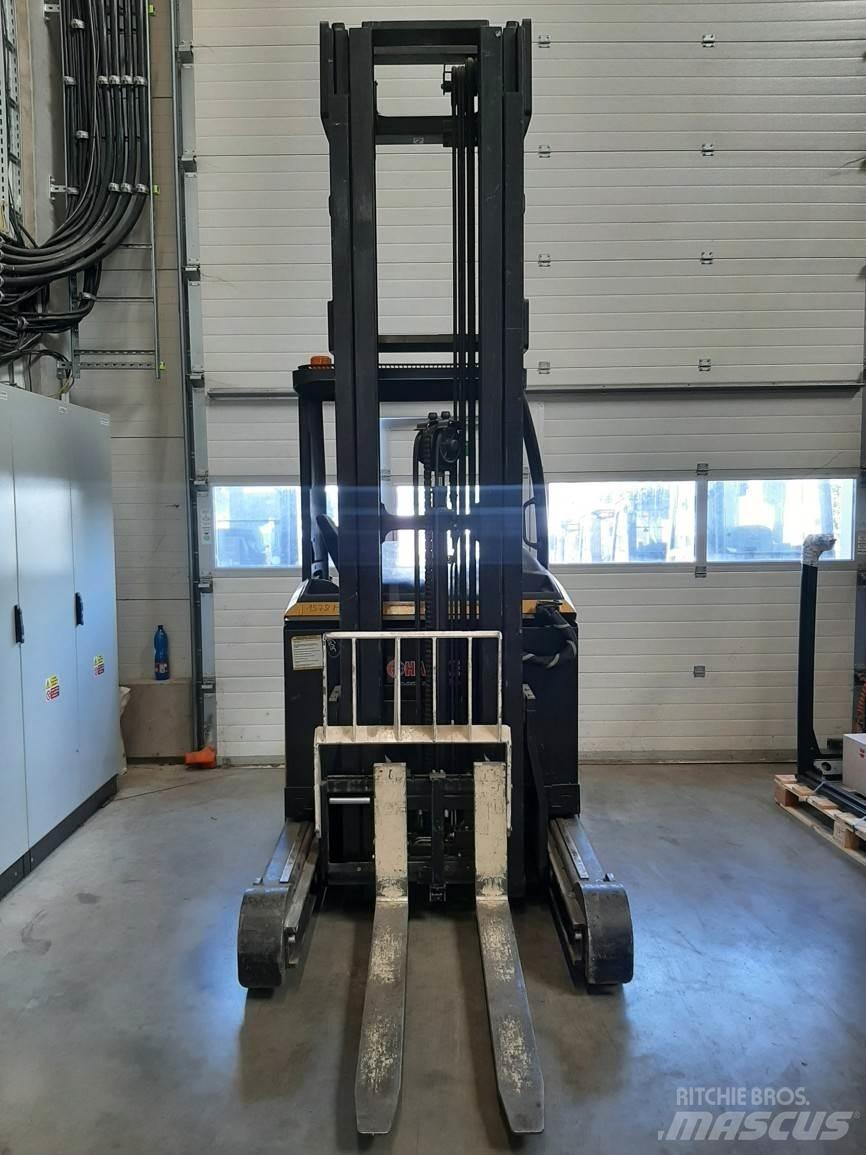 Yale MR14 Reach trucks