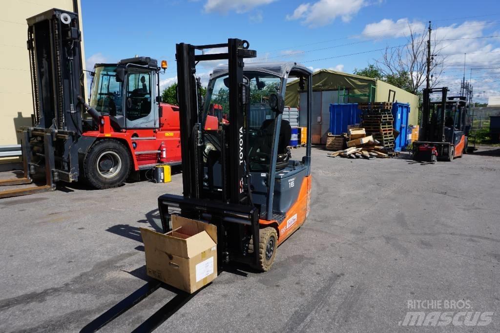 Toyota 8FBE16T Electric Forklifts