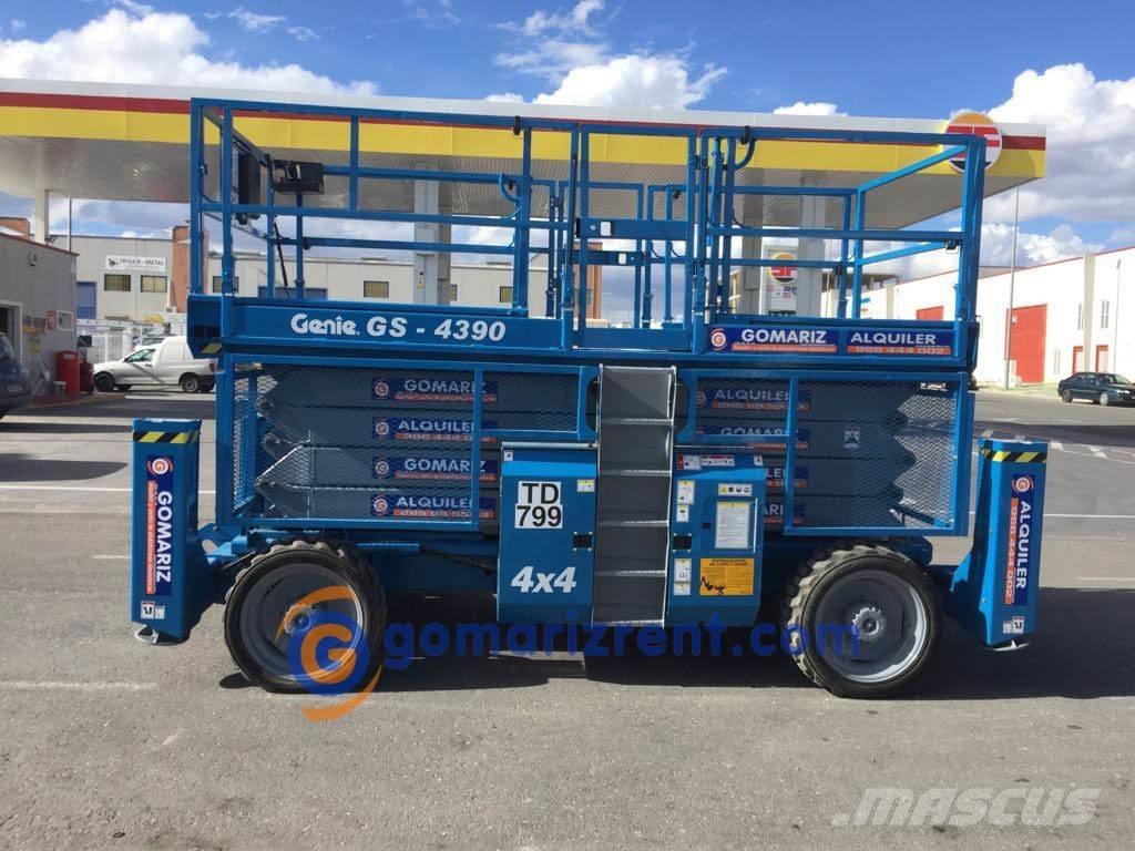 Genie GS 4390 Scissor Lifts