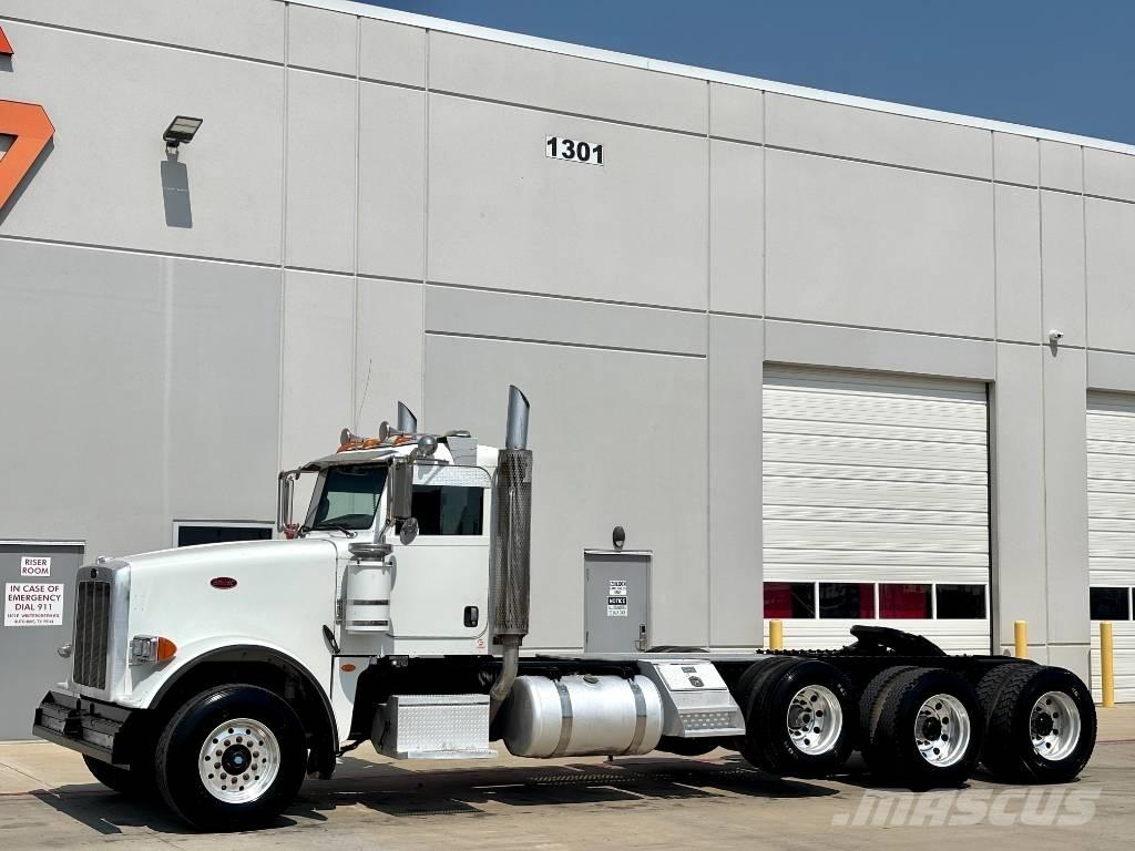 Peterbilt 367 Conventional Trucks / Tractor Trucks