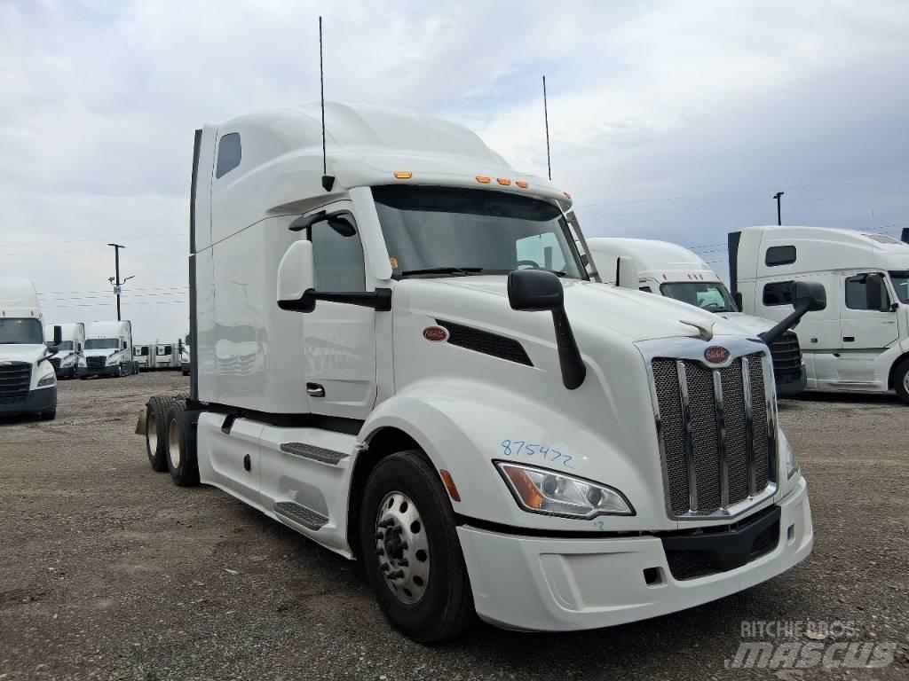 Peterbilt 579 Conventional Trucks / Tractor Trucks
