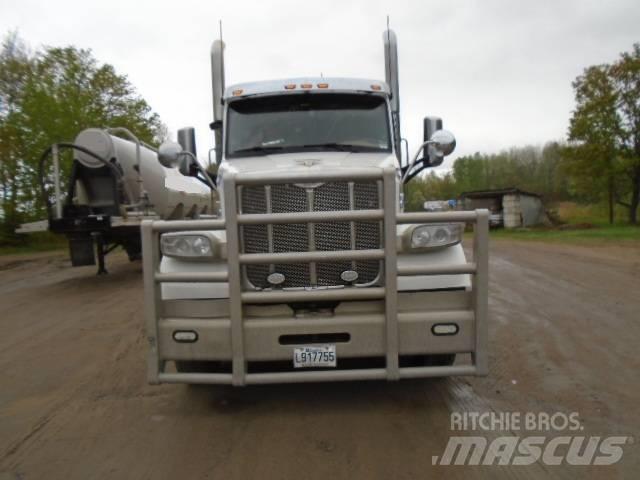 Peterbilt 567 Conventional Trucks / Tractor Trucks