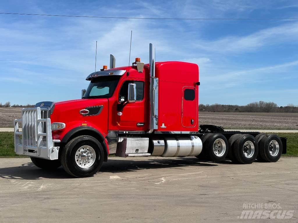Peterbilt 567 Conventional Trucks / Tractor Trucks