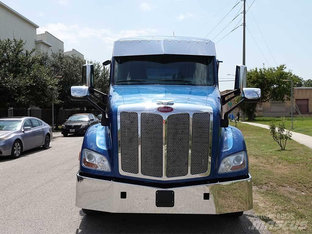 Peterbilt 579 Dump Trucks