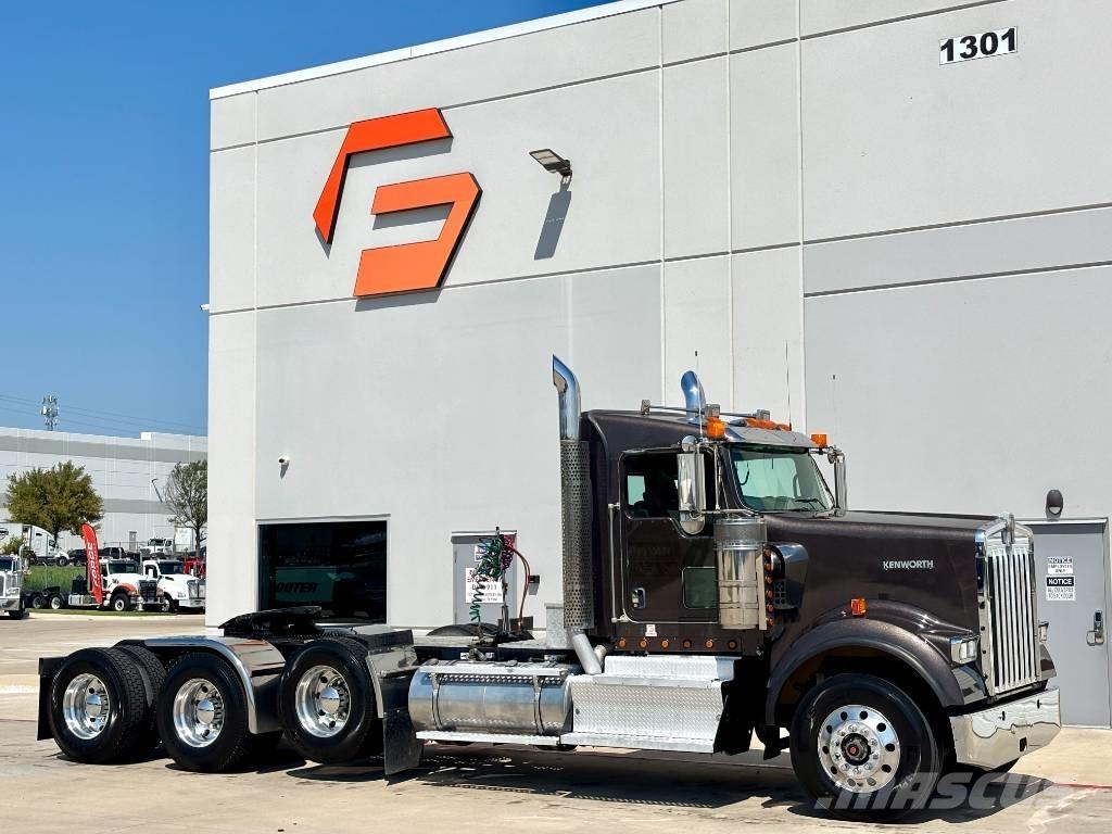 Kenworth W 900 Conventional Trucks / Tractor Trucks