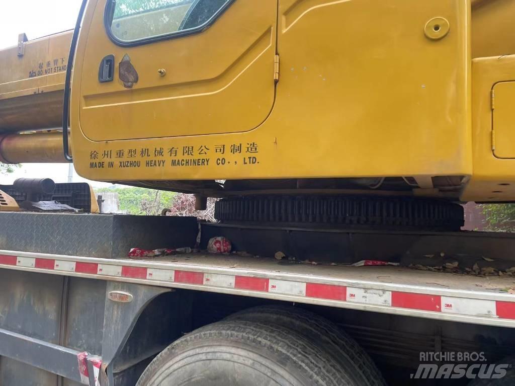 XCMG XCT 80 Mobile and all terrain cranes