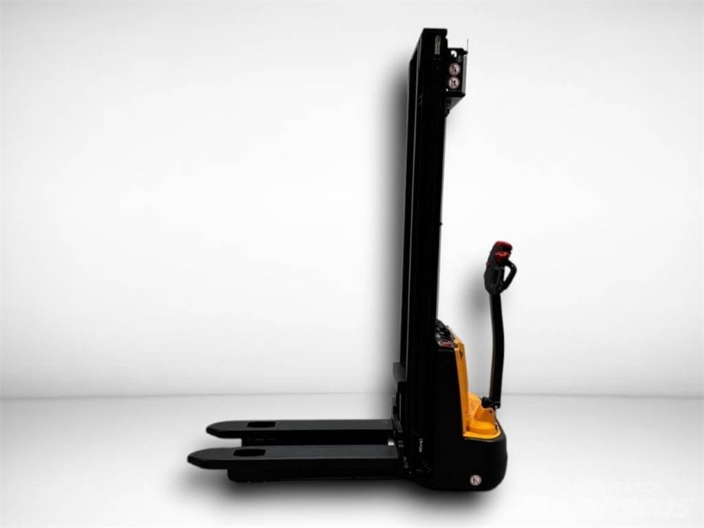  ESA121 2S360 Pedestrian stacker