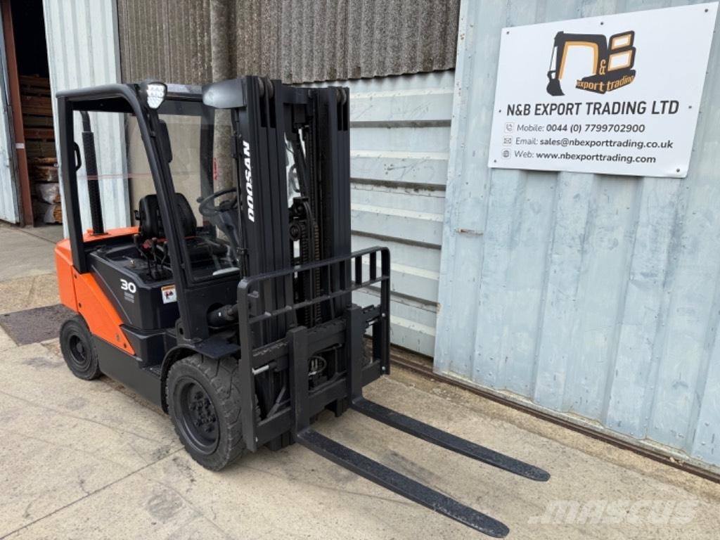 Doosan D 30 Diesel Forklifts