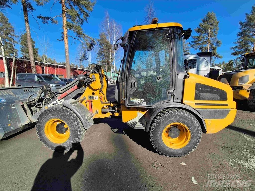 JCB 407 Wheel Loaders