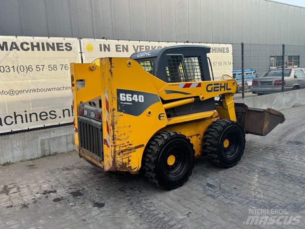 Gehl 6640 Skid Steer Loaders