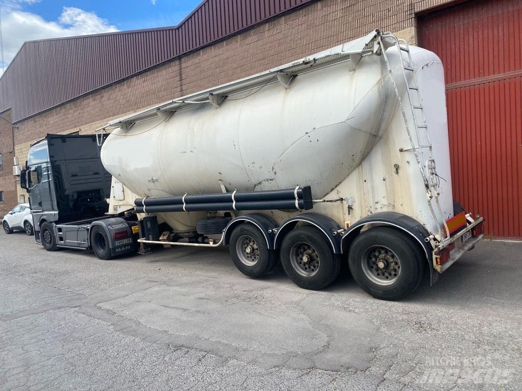 Spitzer SF2439PI Tanker Trailers